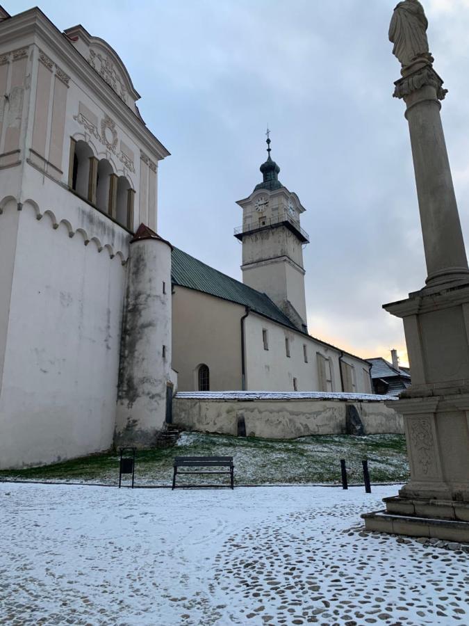 Ubytovanie Athéna Aparthotel Poprad Exterior foto